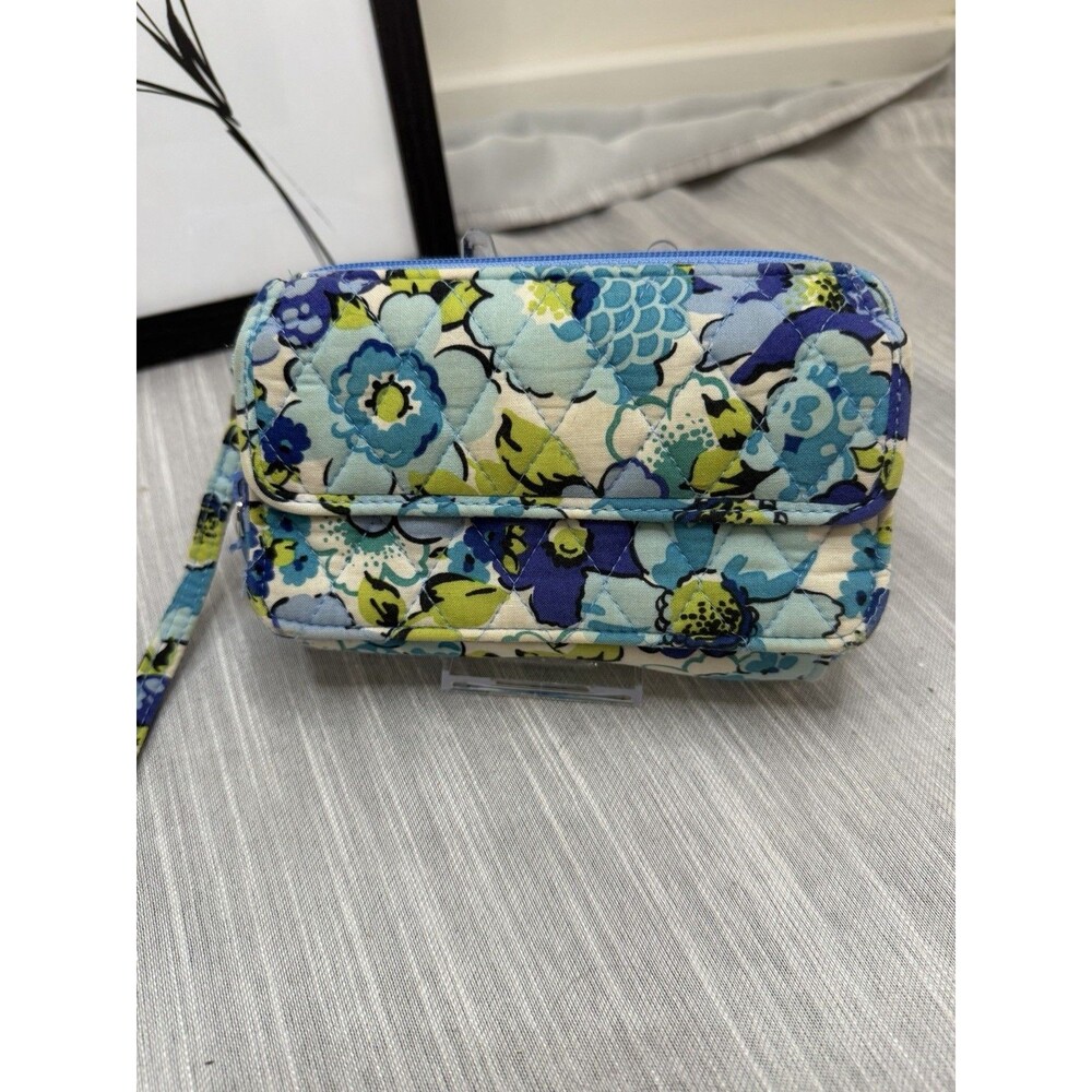 Vera Bradley wristlet Women's Crossbody Wallet Blueberry Blossom